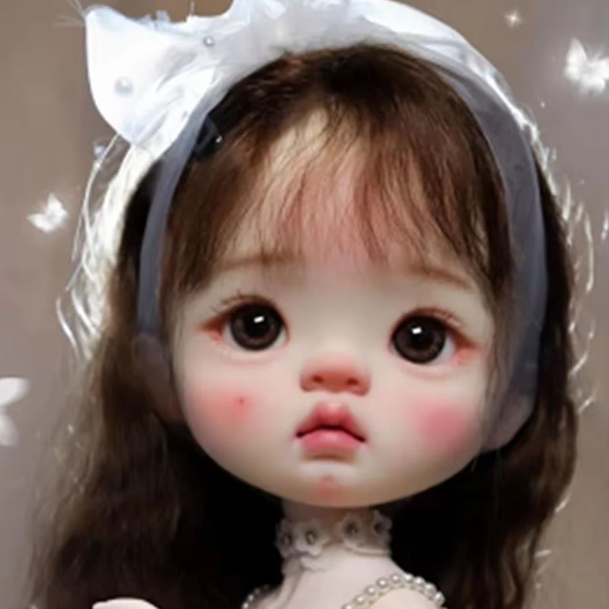 Just Beauty Makeup - Amber Girl Head Resin Doll Part,