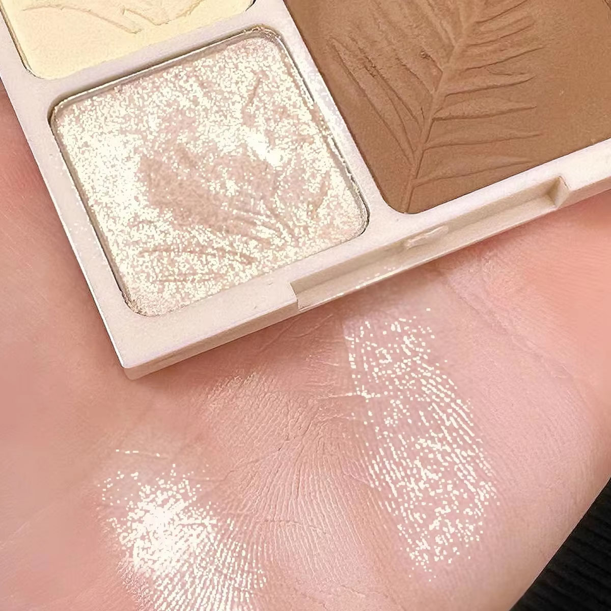 1/2PCS Four Color Retouching P - Highlighter Bronzer Palette review and price