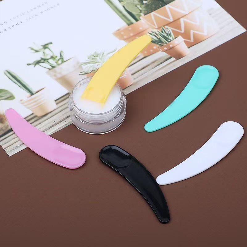 100 Pcs Beauty Makeup Sticks M - Beauty Makeup Tool review and price